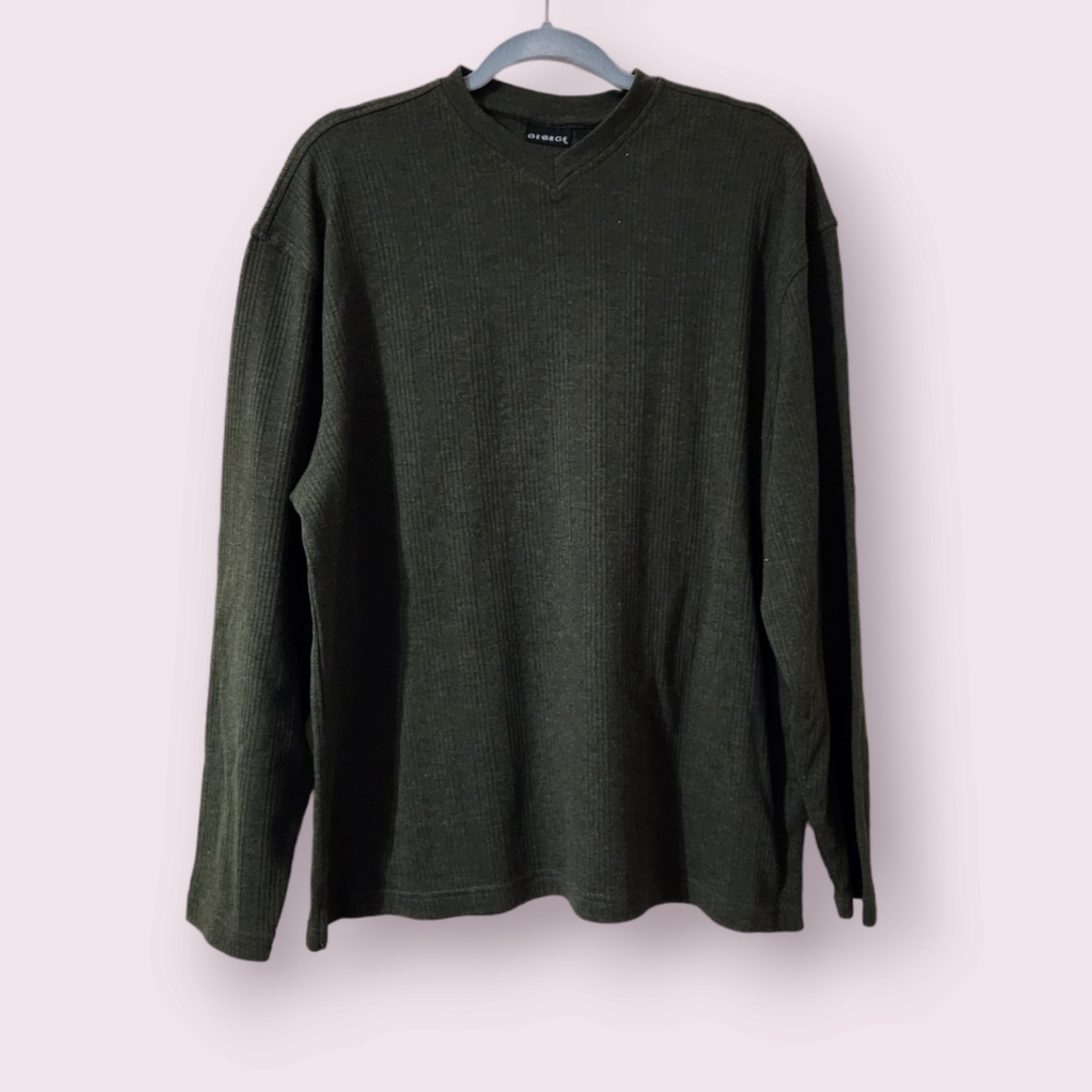 George V-neck Pullover Sweater Mens Size Large Y2K Trends Sustainable Fashion